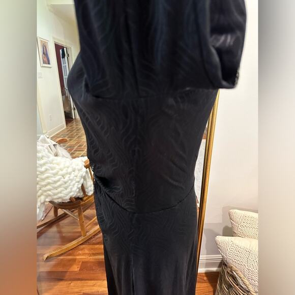 Rotate Birger Christensen Stretch Lace Deep V-Neck Long Sleeve Midi Dress - Picture 7 of 15